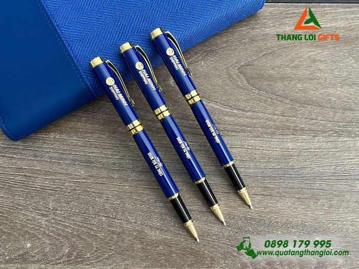Bút Ký Kim Loại Nắp Màu Xanh Khoen Vàng - Khắc Logo Doanh Nghiệp Hải Minh