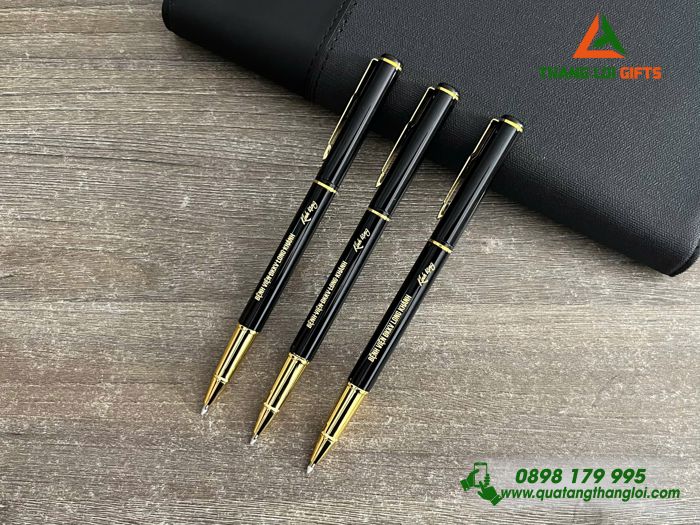 Bút Ký Kim Loại Màu Đen Khoen Vàng - Khắc Bệnh Viện ĐKKV Long Khánh