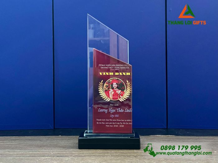 Cúp Pha Lê - In Hình Ảnh Vinh Danh Học Sinh Tiêu Biểu Trường THCS Lương Định Của