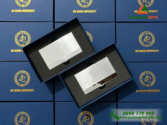 Hộp Đựng Namecard Inox - Khắc Logo Trường Đại Học An Giang