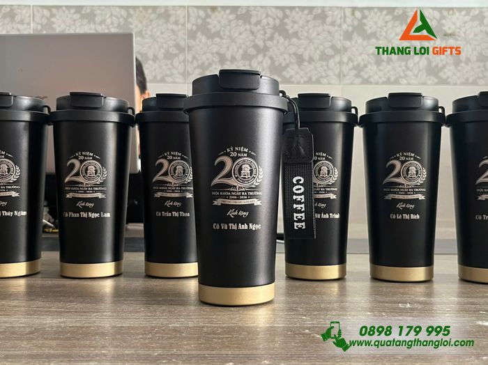 Ly Giữ Nhiệt 530ml Màu Đen Khắc Logo Kỷ Niệm 20 Năm Ngày Trở Về