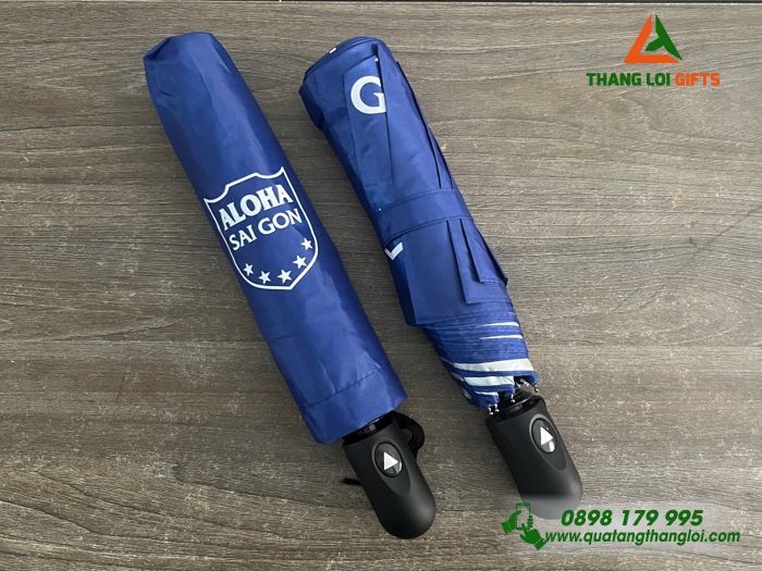 Ô Dù Cầm Tay Gấp 3 Màu Xanh - In Logo Trung Tâm Ngoại Ngữ ALOHA Sài Gòn