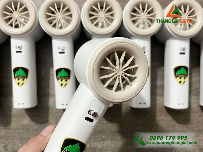Quạt Mini Cầm Tay 4.000mAh Màu Trắng Kem In Logo Doanh Nghiệp Đại Phúc Vinh CNC