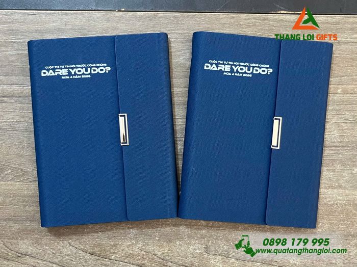 Sổ Da Bìa Còng Gập 3 Màu Xanh - In Tên Cuộc Thi DARE YOU DO Mùa 4 Năm 2026