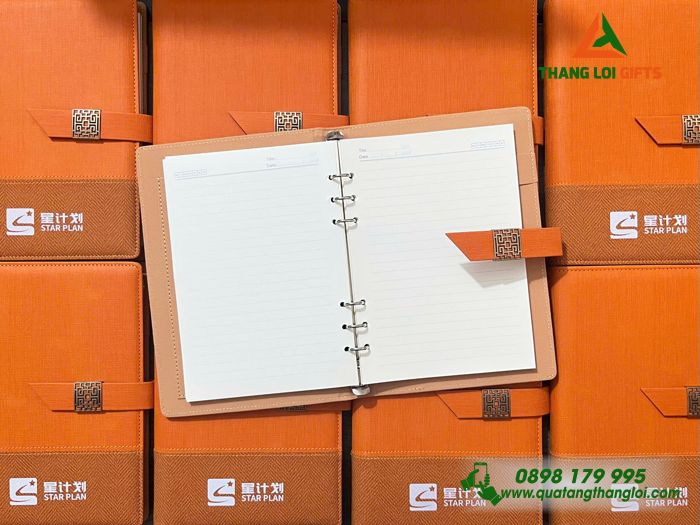 Sổ Da Bìa Còng Cao Cấp Màu Cam In Logo Doanh Nghiệp Luxshare ICT
