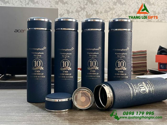 Bình Giữ Nhiệt Sơn Nhám Màu Xanh Khắc Logo Kỷ Niệm 10 Năm Thành Lập Ngân Hàng Kienlong Bank
