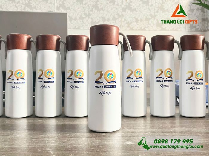 Bình Giữ Nhiệt Nắp Vân Gỗ In Logo Kỷ Niệm 20 Năm Về Trường THPT Hà Huy Tập