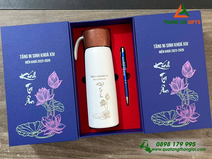 Combo Quà Tặng (Bình & Bút) In Khắc Hình Hoa Sen Làm Quà Tặng Phật Giáo