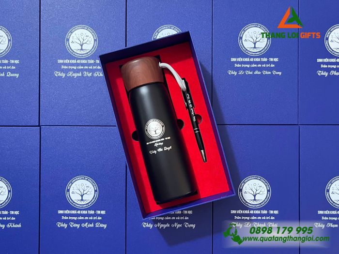 Bộ Quà Tặng (Bình & Bút) Màu Đen In Khắc Logo HMCM Trường Đại Học Sư Phạm Tp.HCM