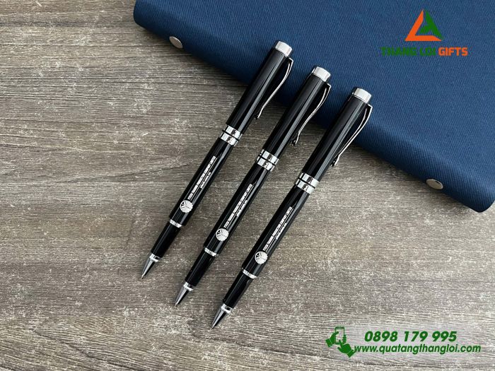 Bút Ký Kim Loại Nắp Màu Đen Khoen Bạc Khắc Logo Doanh Nghiệp Y TECH