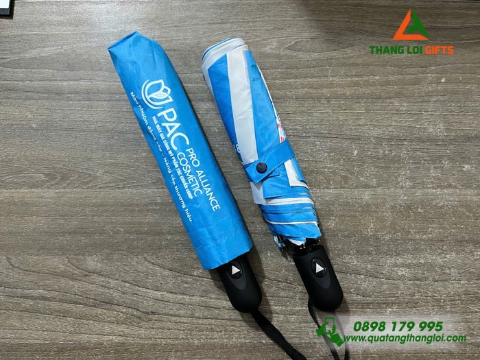 Dù Cầm Tay Gấp 3 Màu Trắng Xanh In Logo Doanh Nghiệp PRO ALLIANCE COSMETIC