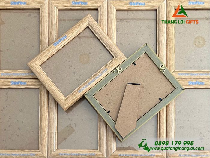 Khung Hình Gỗ Để Bàn & Treo Tường In Logo Doanh Nghiệp ShinFlow