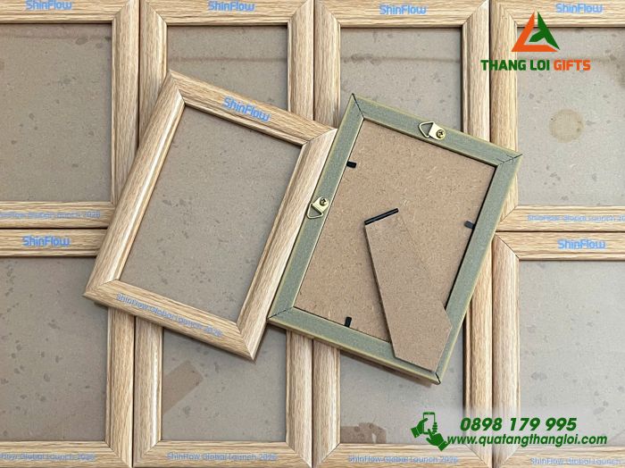 Khung Hình Gỗ Để Bàn & Treo Tường In Logo Doanh Nghiệp ShinFlow