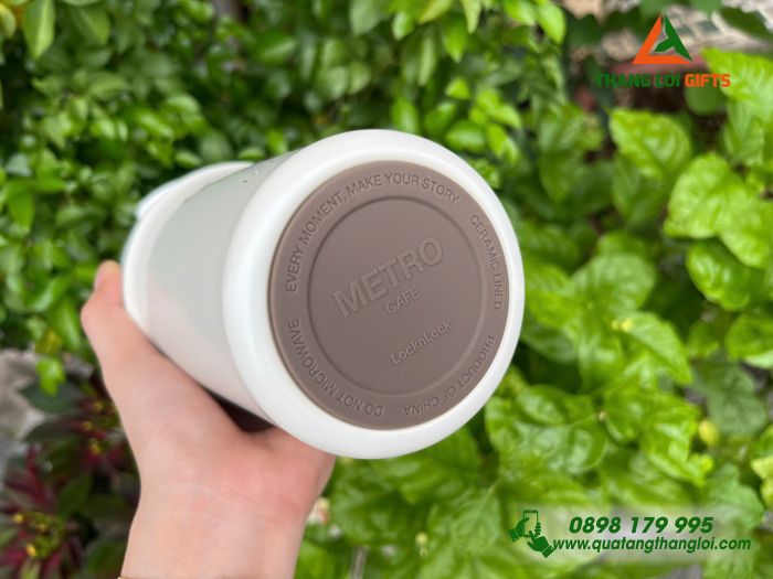 Ly Giữ Nhiệt Lock&Lock LHC4416 Phủ Sứ 710ml Màu Trắng Ngà Khắc Logo Shinhan Bank Làm Quà Tặng Ngân Hàng