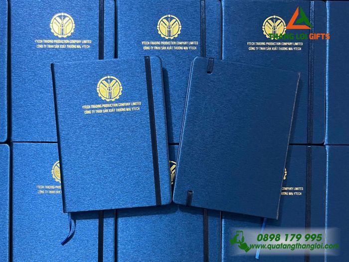 Sổ Dán Gáy A5 Màu Xanh Ép Kim Vàng Logo Doanh Nghiệp Y TECH Làm Quà Tặng Khách Hàng VIP 