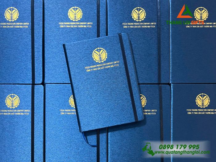 Sổ Dán Gáy A5 Màu Xanh Ép Kim Vàng Logo Doanh Nghiệp Y TECH Làm Quà Tặng Khách Hàng VIP 