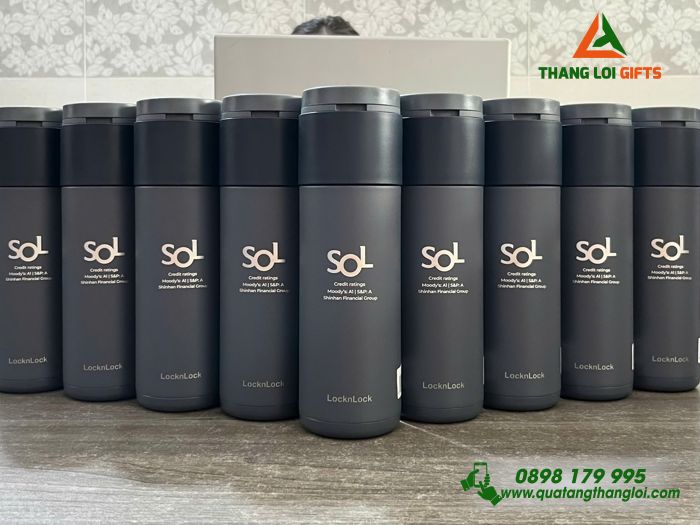 Bình Giữ Nhiệt Lock&Lock LHC3275 490ml Màu Xanh Navy Khắc Logo Ngân Hàng Shinhan Bank Cambodia Làm Quà Tặng