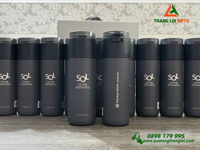 Bình Giữ Nhiệt Lock&Lock LHC3275 490ml Màu Xanh Navy Khắc Logo Ngân Hàng Shinhan Bank Cambodia Làm Quà Tặng
