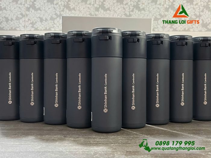Bình Giữ Nhiệt Lock&Lock LHC3275 490ml Màu Xanh Navy Khắc Logo Ngân Hàng Shinhan Bank Cambodia Làm Quà Tặng