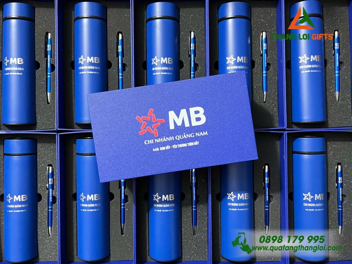 Bộ Quà Tặng (Bình & Bút) Màu Xanh in Khắc Logo MB Bank Làm Quà Tặng Ngân Hàng