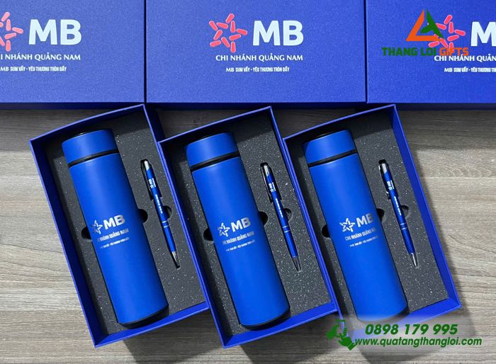 Bộ Quà Tặng (Bình & Bút) Màu Xanh in Khắc Logo MB Bank Làm Quà Tặng Ngân Hàng
