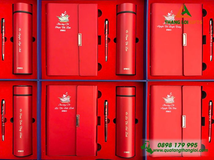 Giftset Quà Tặng (Sổ+ Bình+ Bút) Màu Đỏ In Khắc Tên Cô Giáo Làm Quà Tặng Trường Mầm Non 22