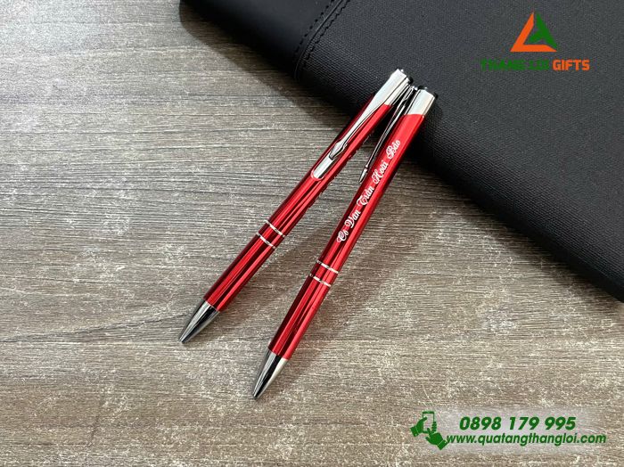 Bút Bi Kim Loại Bấm Màu Đỏ Khắc Tên Cô Giáo Làm Quà Tặng Trường Mầm Non 22