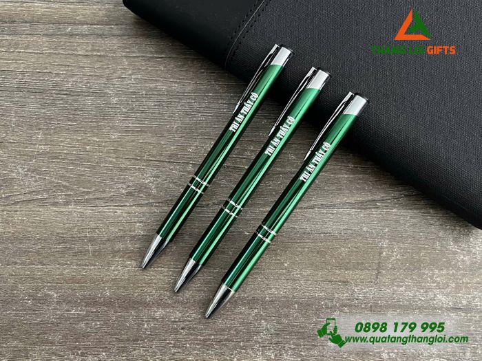 Bút Bi Kim Loại Bấm Màu Xanh Lá Khắc Tên