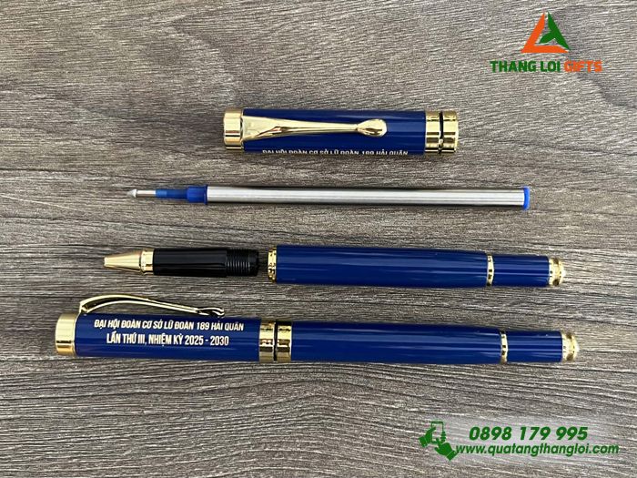 Bút Kim Loại Nắp Màu Xanh Khoen Vàng Khắc Tên Đại Hội Đoàn 