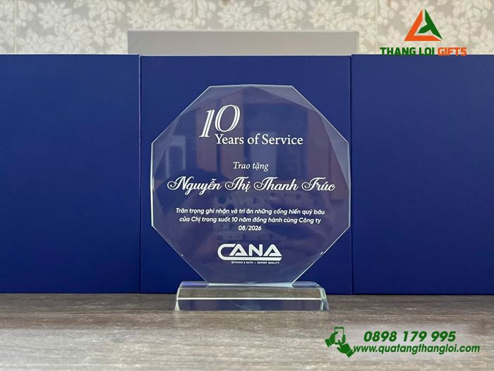 Cúp Pha Lê Tròn Trong Suốt In Logo Doanh Nghiệp CANA Làm Quà Tặng Vinh Danh