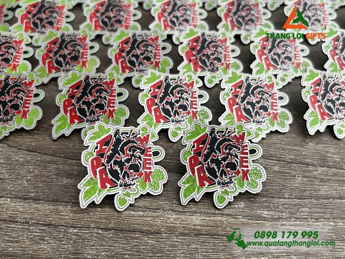 Huy Hiệu Cài Áo Đồng Ăn Mòn Logo IPA WEEK Làm Quà Tặng Sự Kiện