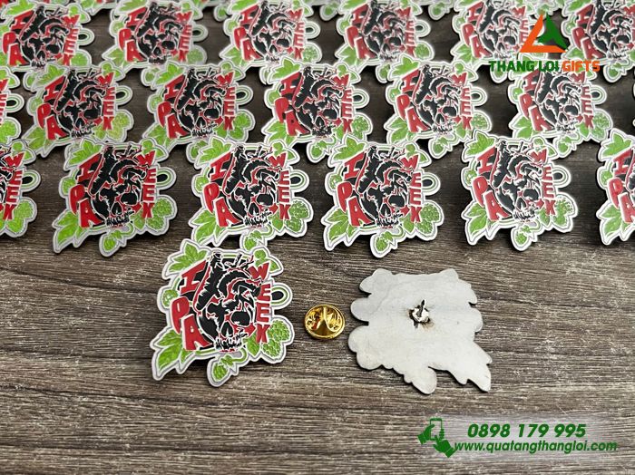 Huy Hiệu Cài Áo Đồng Ăn Mòn Logo IPA WEEK Làm Quà Tặng Sự Kiện