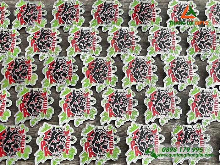 Huy Hiệu Cài Áo Đồng Ăn Mòn Logo IPA WEEK Làm Quà Tặng Sự Kiện