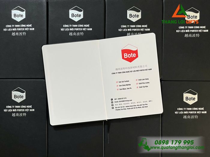 Sổ Da Dán Gáy A5 Màu Đen Ép Kim Bạc Logo Doanh Nghiệp Bote