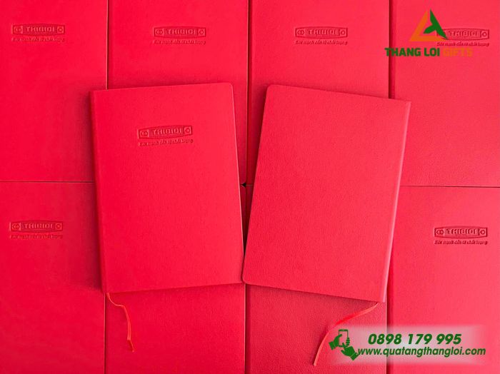 Sổ Tay Dán Gáy A5 Màu Đỏ Dập Logo Doanh Nghiệp THIBIDI