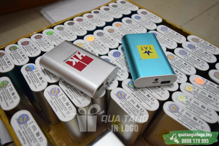 PKV 08 pin sac du phong in logo cong ty lam qua tang khach hang quang cao thuong hieu doanh nghiep (5)