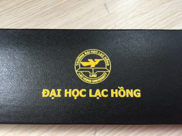 BHT 06 hop dung but cao cap in logo qua tang khach hang quang cao cong ty (6)