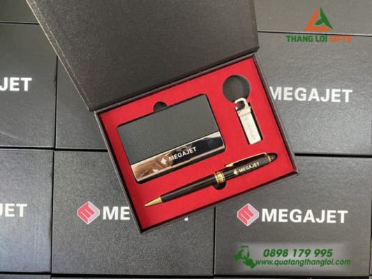 Bộ quà tặng Hộp namecard, Bút ký và USB Khắc logo MEGAJET (3)