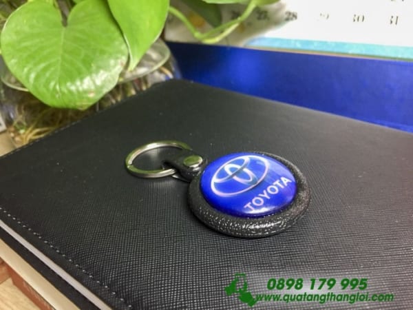 MKT 18 moc khoa nhua cao cap in logo toyota qua tang khach hang quang cao thuong hieu doanh nghiep_2