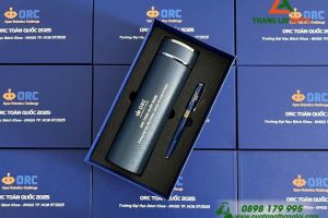 Bộ Quà Tặng (Bình Giữ Nhiệt + Bút Ký) Màu Xanh - In Logo ORC Trường Đại Học Bách Khóa ĐHQG TP.HCM