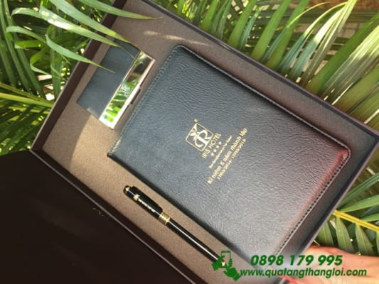 Hop dung namecard in khac logo qua tang quang cao thuong