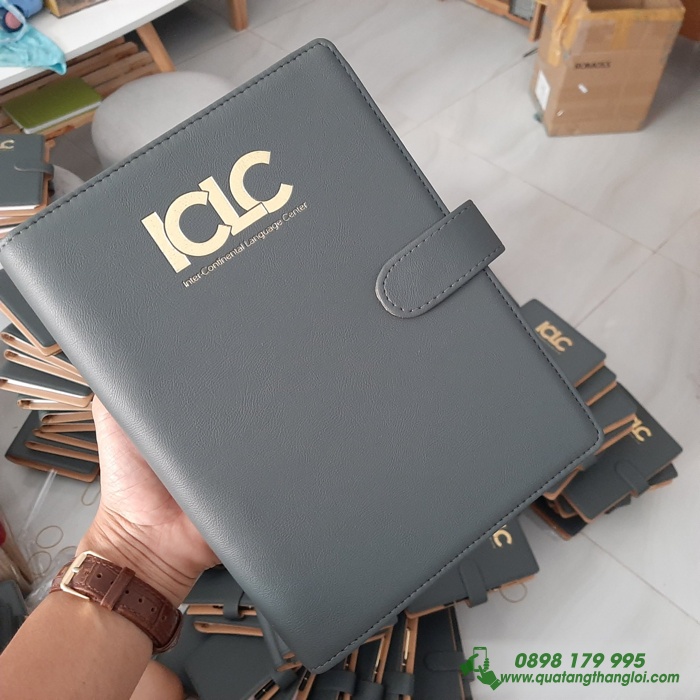 Sổ Tay Da Bìa Còng in logo ICLC làm theo yêu cầu Doanh Nghiệp 