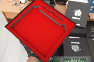 Hộp Âm Dương Lót nhung đỏ đựng (Sổ Tay + Bút) ép kim Bạc logo THỤC SƠN game