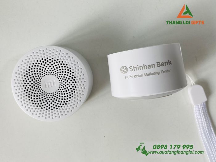 Quà tặng Ngân hàng Loa bluetooth XIAOMI Màu trắng In logo Ngân hàng SHINHAN BANK (9)