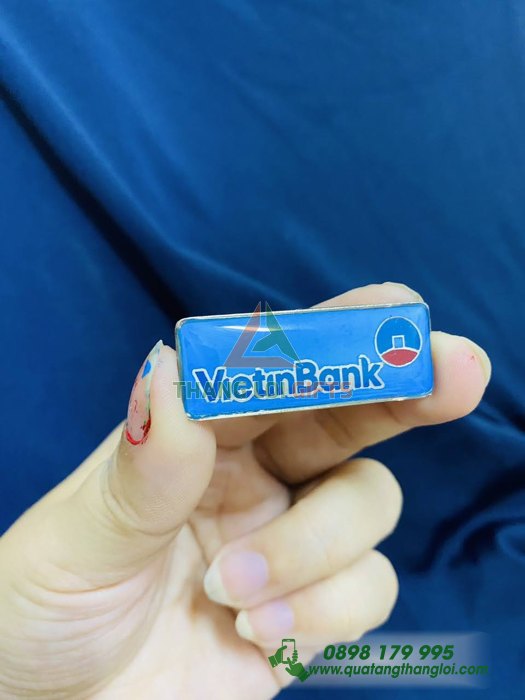 Huy hiệu hình chữ nhật in logo ngân hàng VietinBank (2)