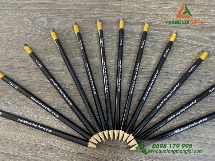 Bút chì gỗ có gôm Màu đen In logo Kelly Pang (3)