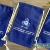 Túi vải dây rút Màu xanh In logo Trường Đại học Bách Khoa TP.HCM (9)