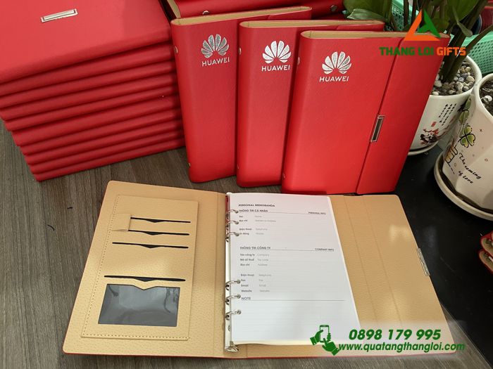 Sổ tay da bìa còng màu đỏ - Ép kim logo Doanh nghiệp HUAWEI