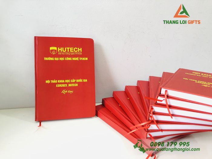 Sổ tay dán gáy Màu đỏ - In logo Trường Đại học HUTECH