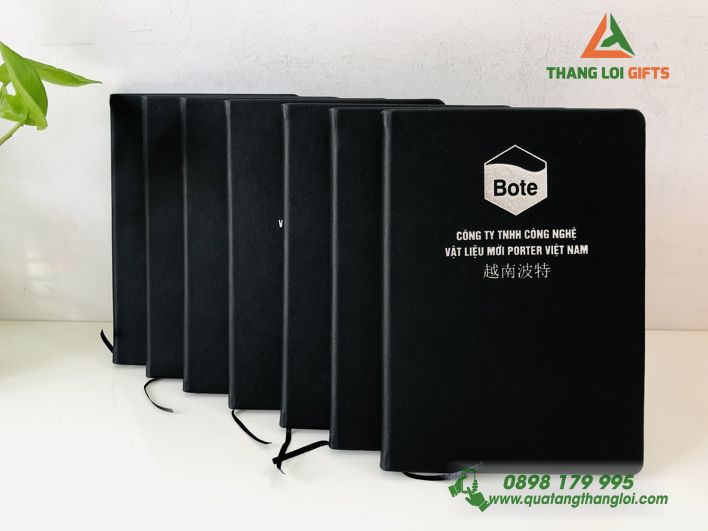 Sổ tay dán gáy Màu đen Sang trọng - Ép kim logo BOTE